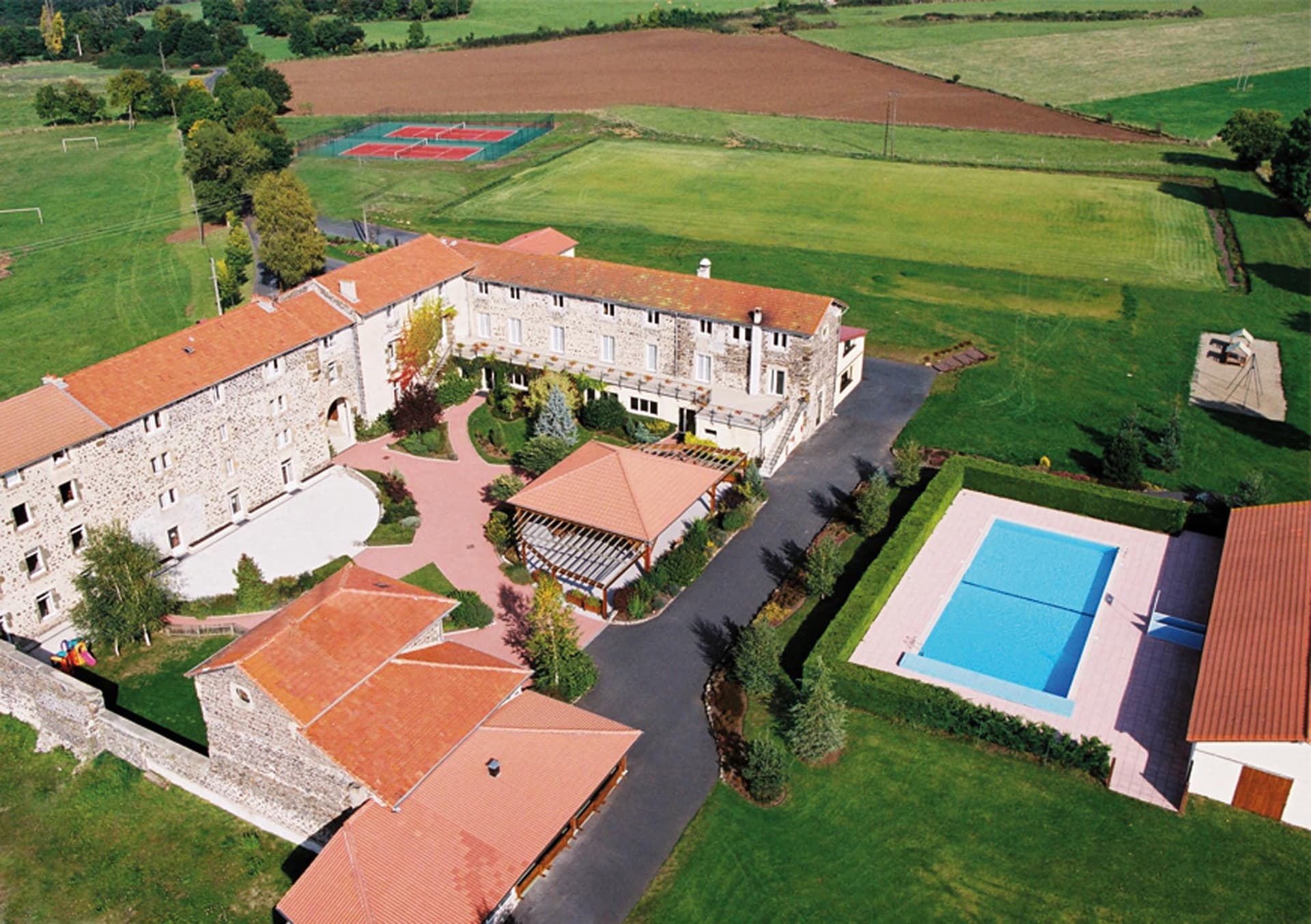 Vue aérienne du Domaine de Chadenac